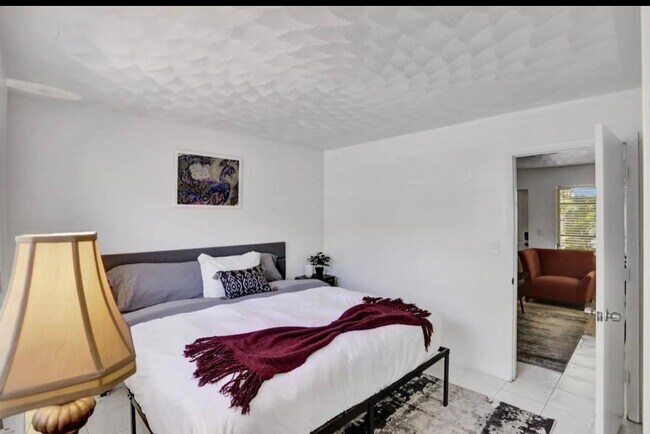 Foto del edificio - 820 NE 16th Ave