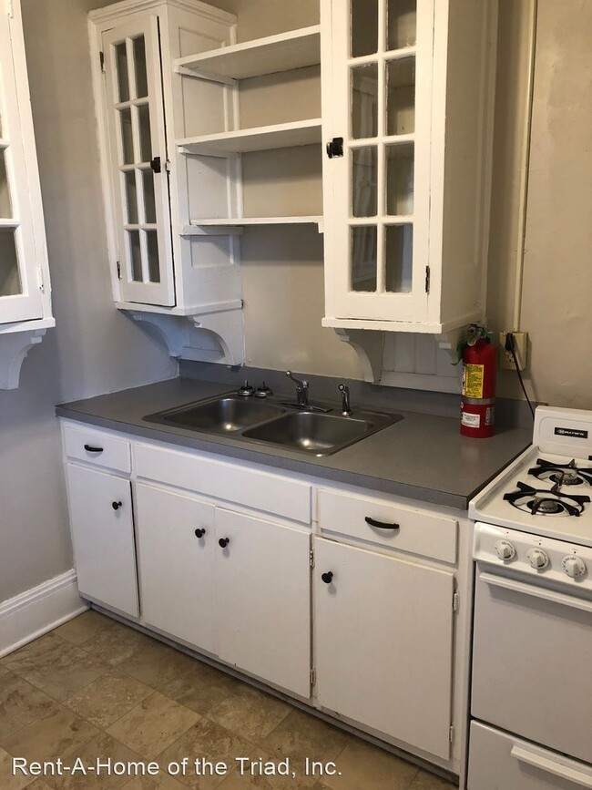 Building Photo - 1 br, 1 bath House - 906 West Market Stree...