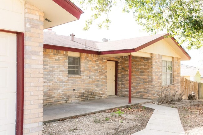 Building Photo - 216 Warbonnet Trail