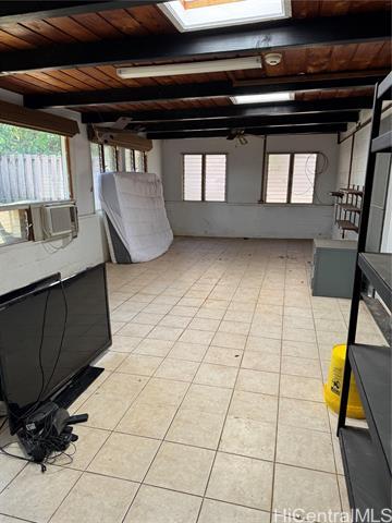 Building Photo - 1571 Haloa Dr