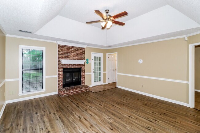 Foto del edificio - 5711 Redford Ave