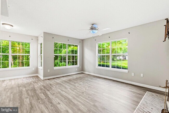 Foto del edificio - 10531 Beacon Ridge Dr