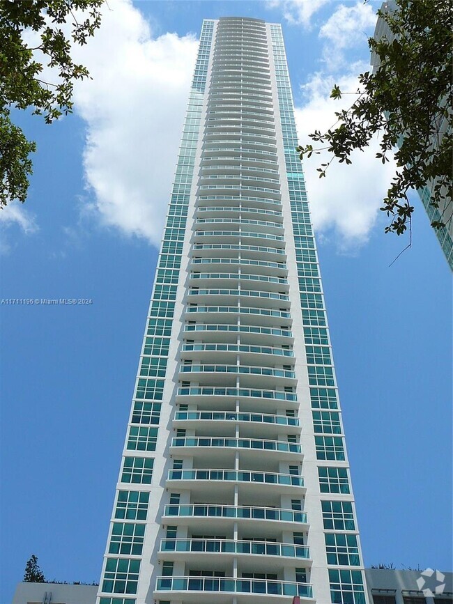 Building Photo - 951 Brickell Ave