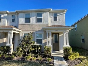 Building Photo - 11945 Sunsail Ave