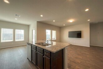 Building Photo - 2318 Georgina Falls Dr Building Photo - 2318 Georgina Falls Dr