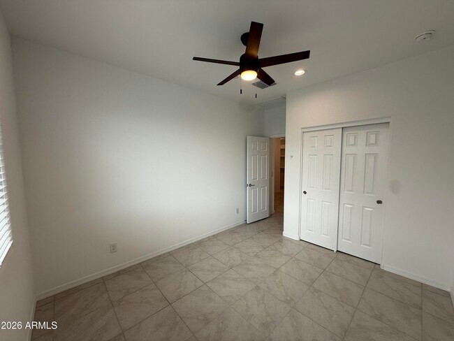 Foto del edificio - 28267 N 134th Ln
