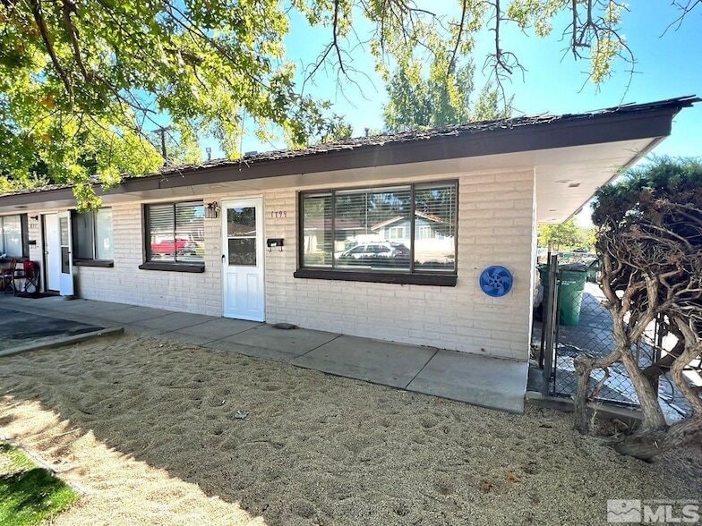 Primary Photo - 1799 York Way