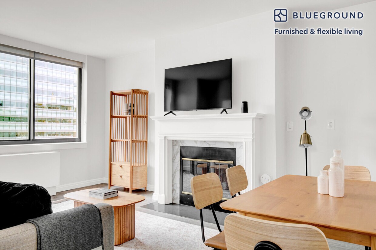Foto principal - 377 E 33rd St