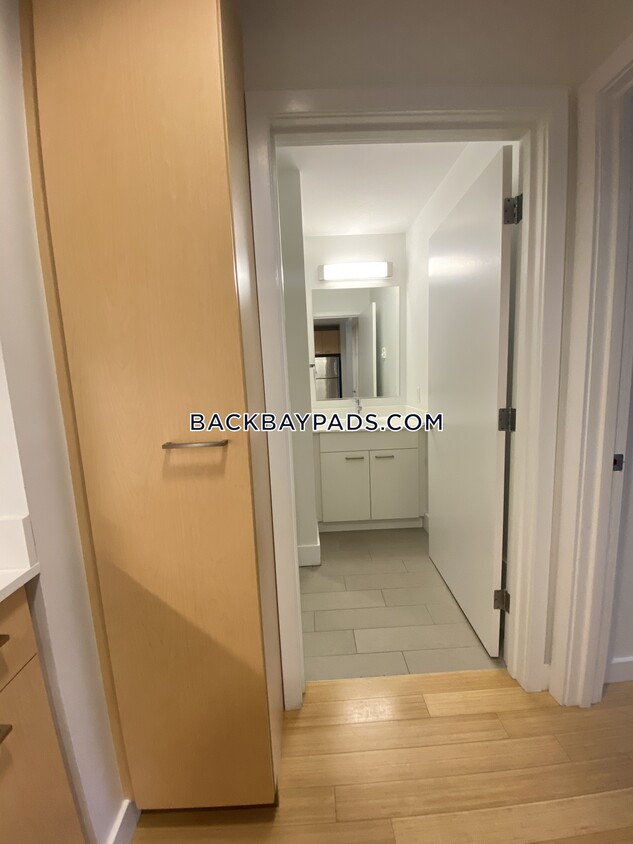 Foto principal - 1085 Boylston St