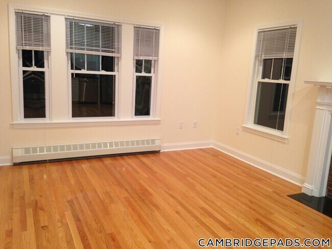 Foto del edificio - 65 Langdon St