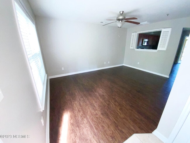 Building Photo - 140 Greenford Pl