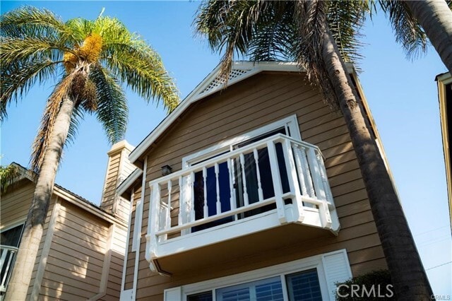 Building Photo - 320 17th St