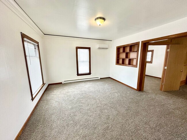 Foto del edificio - 610 S Pine St