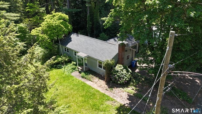 Building Photo - 95 Riverside Dr