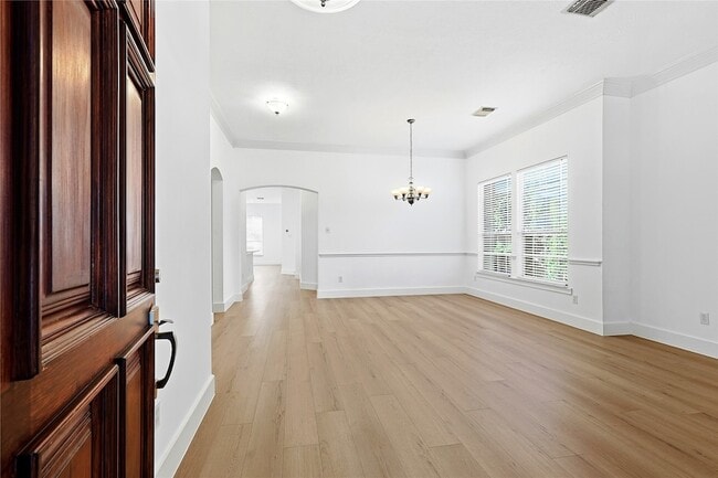 Building Photo - 7835 Stone Oak Ct