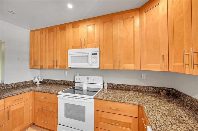 Foto del edificio - 1400 NE 55th St