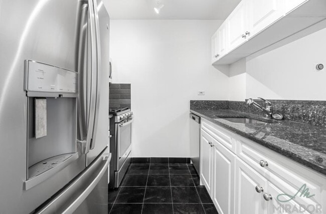 Building Photo - 1 bedroom in New York NY 10010