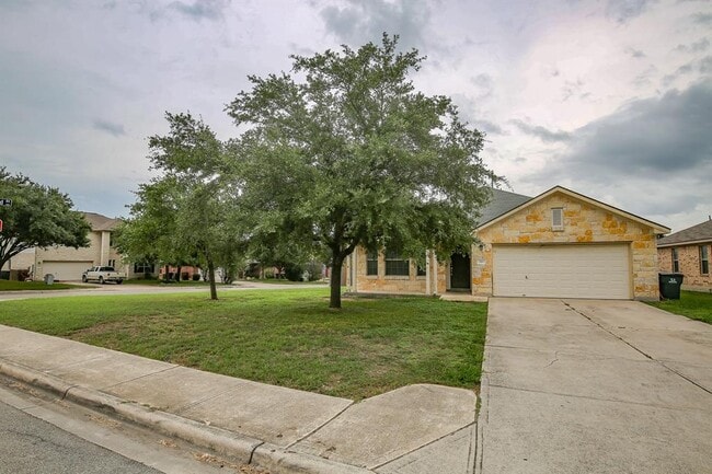Building Photo - 111 Carriage Way