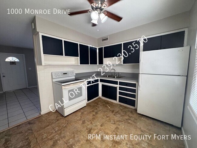 Foto del edificio - 1000 Monroe Dr