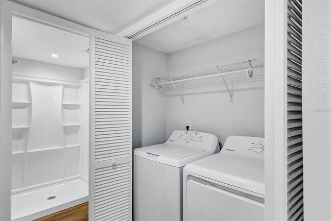 Foto del edificio - 537 Sun Ridge Pl