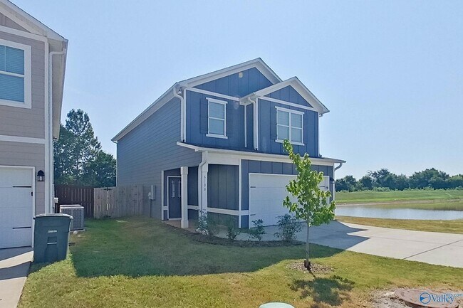 Foto del edificio - 6100 Taramore Ln NW
