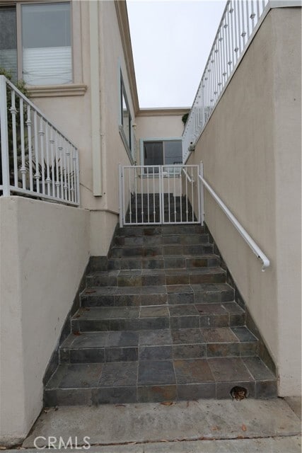 Building Photo - 500 N Irena Ave