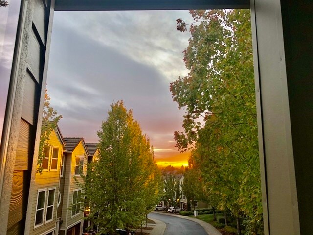 views of coastal range and sunsets! - 2921 NW Kennedy Ct