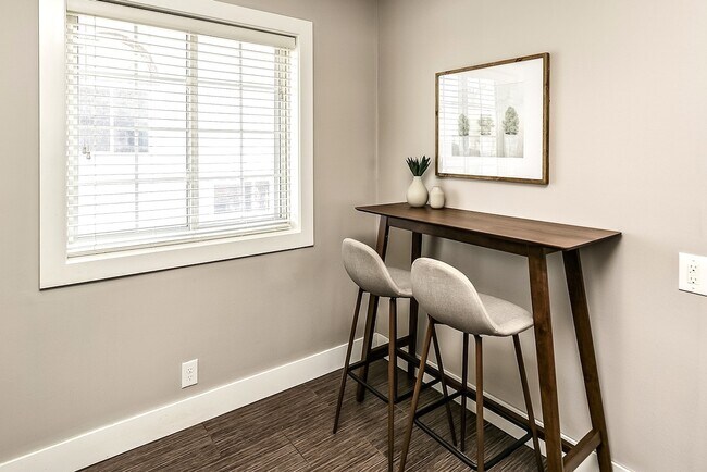 Foto del edificio - 3074 Mason Street, Unit 3