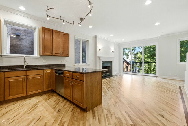Foto del edificio - 2629 W Haddon Ave