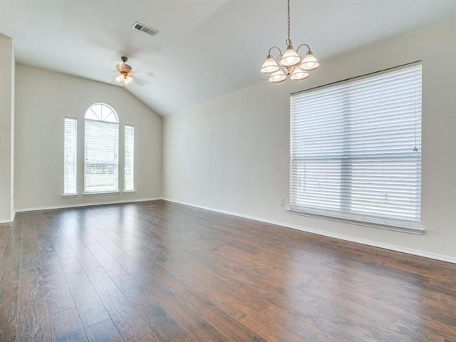 Building Photo - 1012 Maria Dr