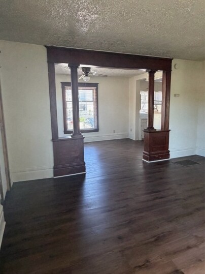 Foto del edificio - 4245 Holt Rd