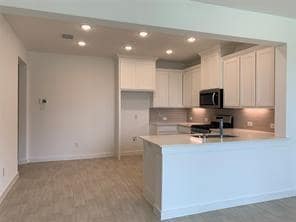 Building Photo - 5944 Ridgeline Dr