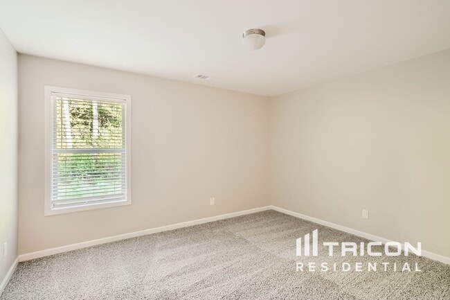 Building Photo - 3952 Margaux Dr