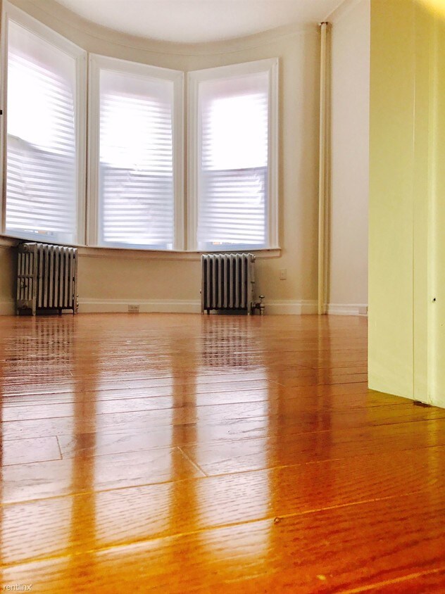Primary Photo - 60 Bay Ridge Ave