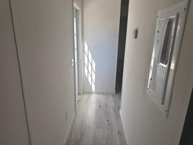 Building Photo - 925 Ponce De Leon Blvd