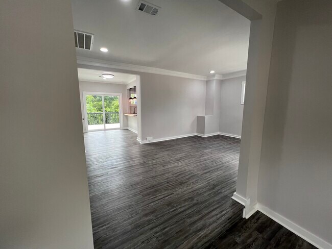 Entry - Facing Living Room - 124 Orchard Dr