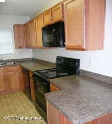 Building Photo - 123 Saine Dr SW