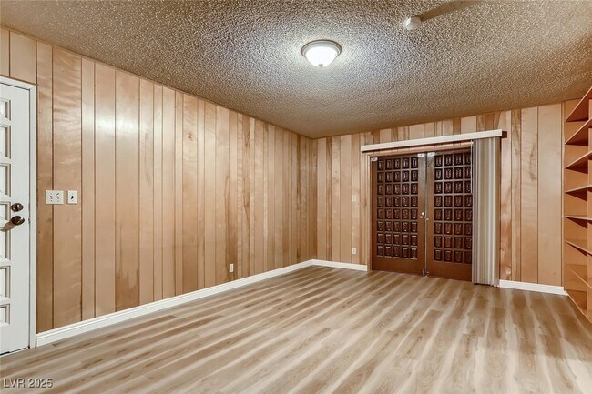 Foto del edificio - 3705 Haddock Ave