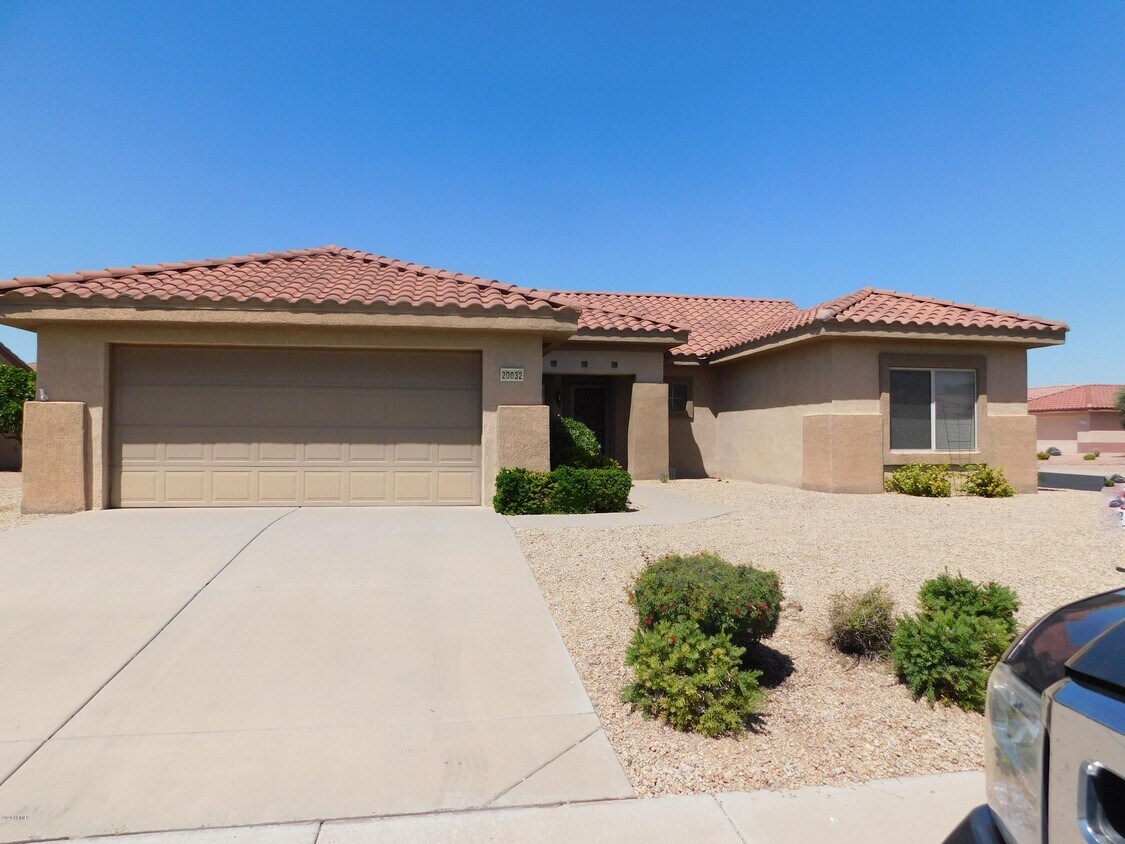 20032 N Clear Canyon Dr, Surprise, AZ 85374 House for Rent in