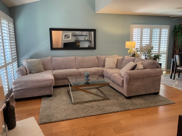 Living Room - 18223 Soledad Canyon Rd