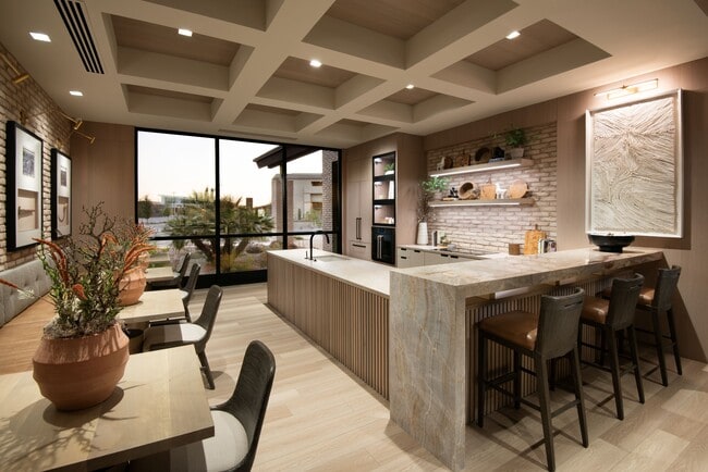 Building Photo - Encantada Gladden Farms