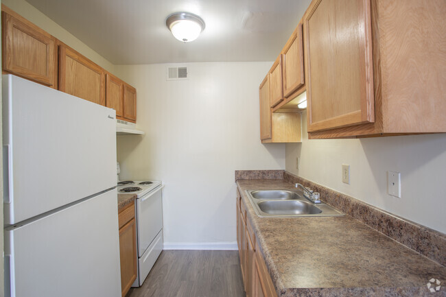 2HAB, 1BA - 732 ft² - Windsor Court Apartments