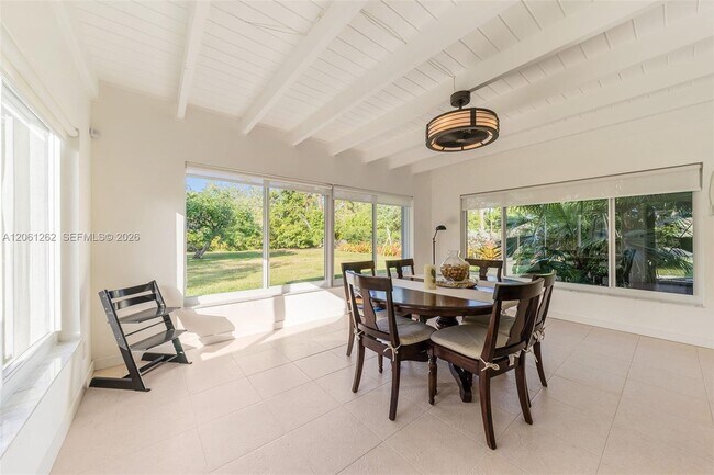 Foto del edificio - 8125 SW 136th St