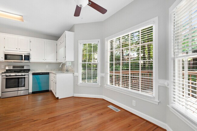 Foto del edificio - 2362 Birch Hollow Trail, Lawrenceville