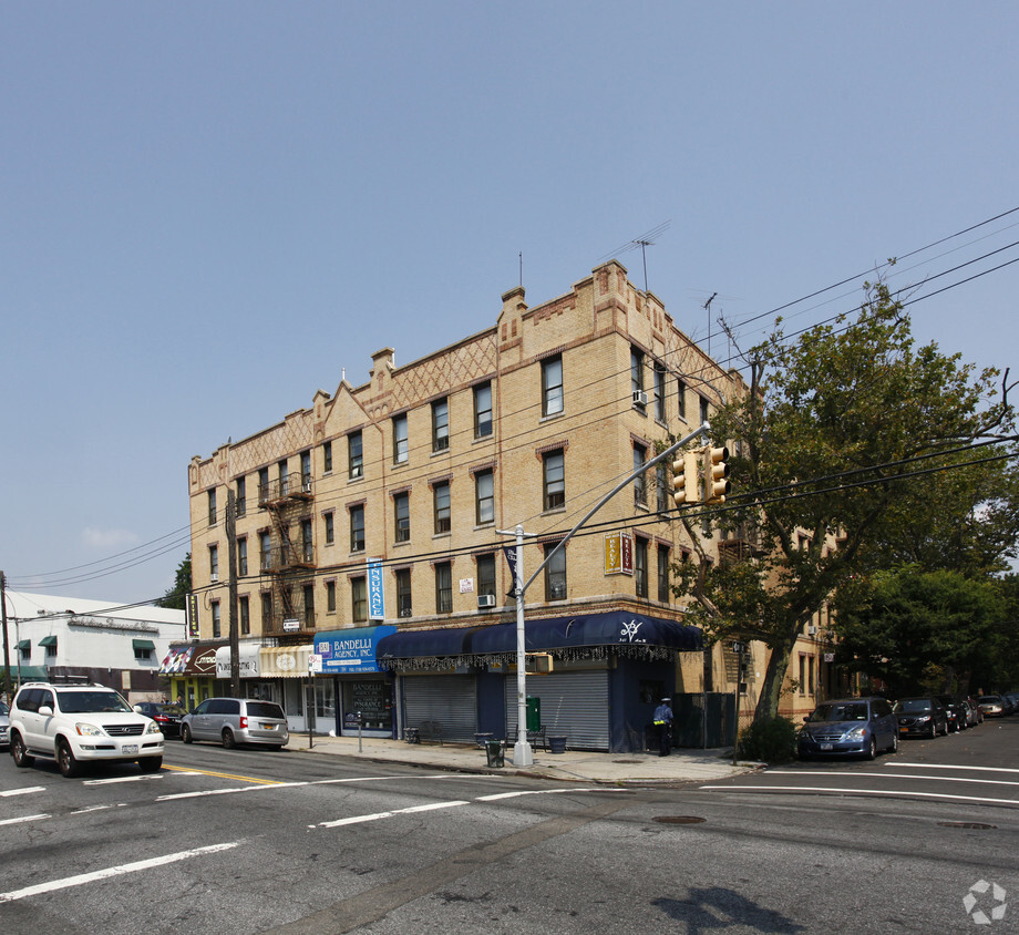 Primary Photo - 2080 West St