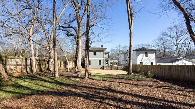 Foto del edificio - 222 Kirkwood Rd NE