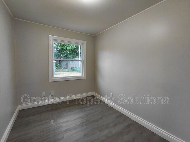Foto del edificio - 7305 White Oak Ave