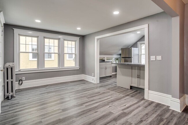 Foto del edificio - 3007 Irving Ave S