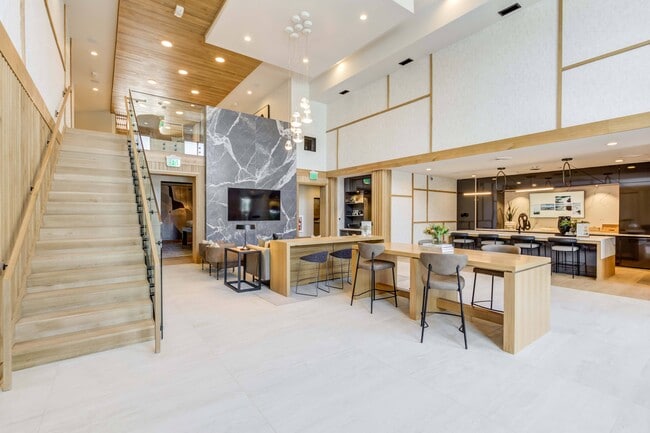 Foto del edificio - Chester Hills