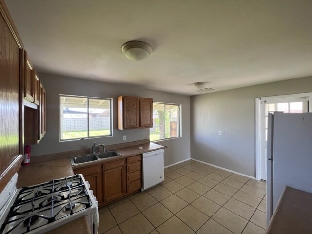 Building Photo - 7011 N 76th Dr